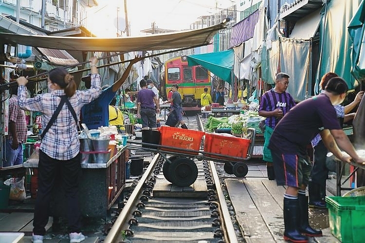 Samut Songkhram-Rom Hup Market