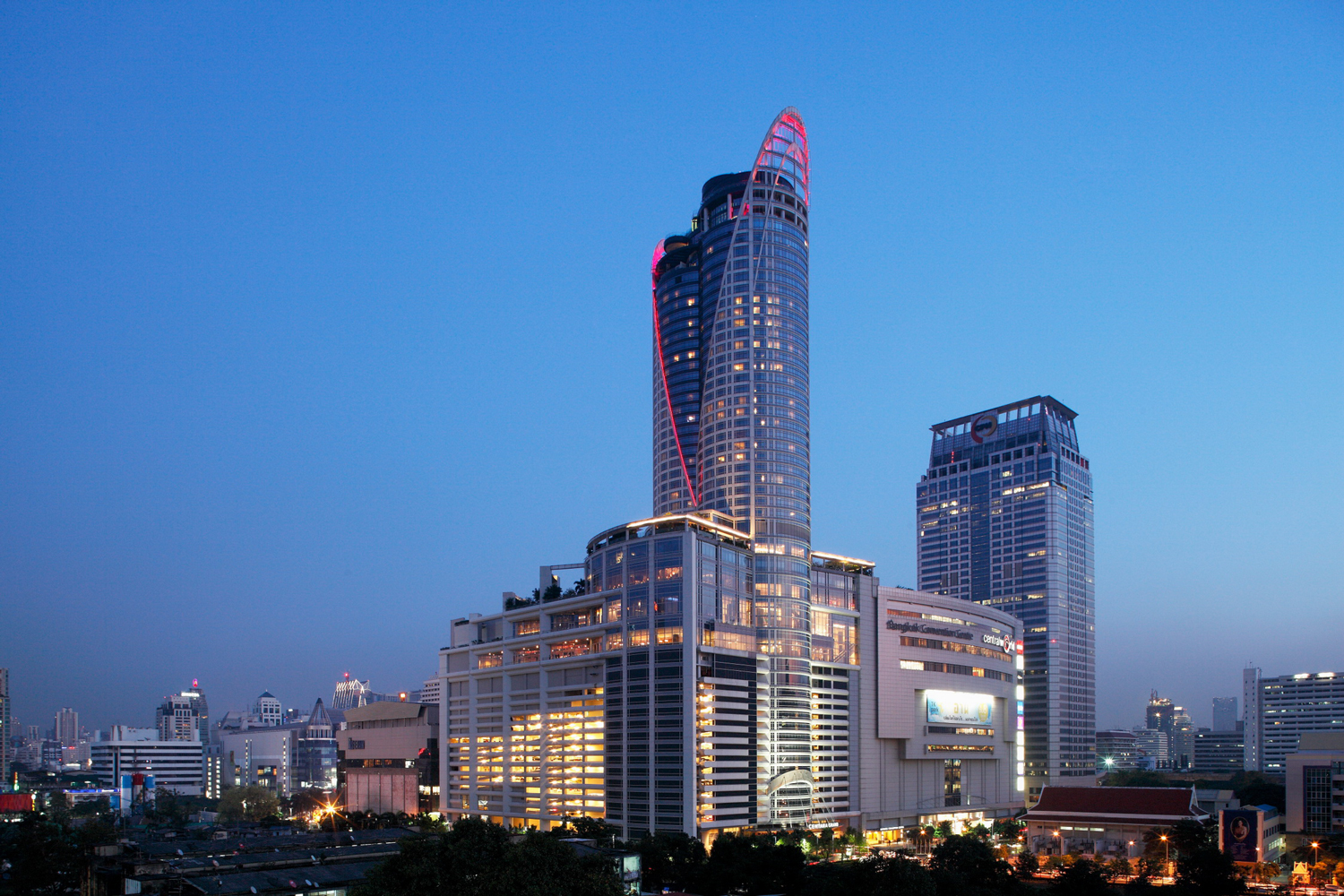 Centara Grand & Bangkok Convention Centre at CentralWorld: Sky- high Wining & Dining